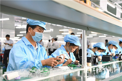 廣東湛江與廣西柳州共推扶貧協(xié)作新篇章 鄭人豪率隊(duì)考察記錄基層對(duì)話與農(nóng)產(chǎn)品轉(zhuǎn)化經(jīng)驗(yàn)